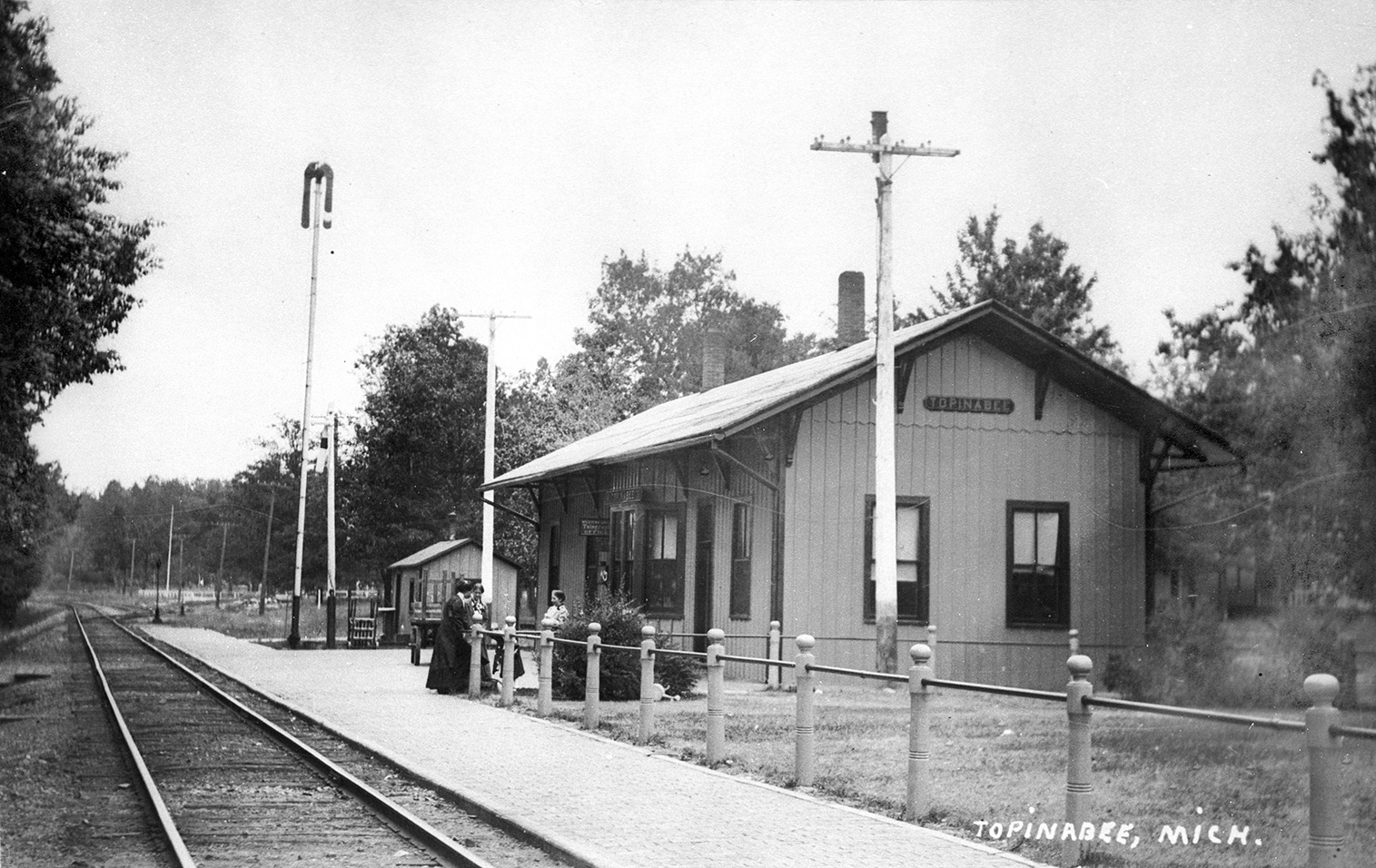 MC Topinabee Depot